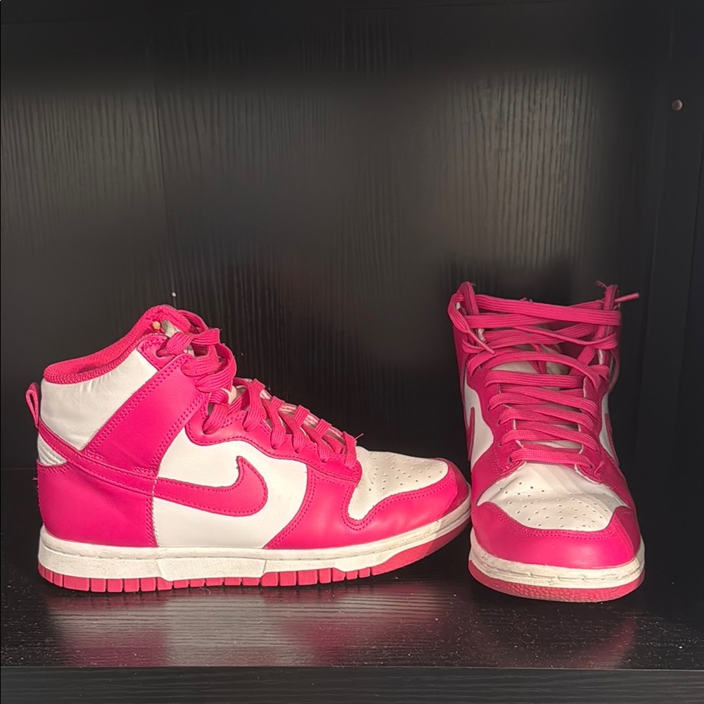 Nike Dunk High Top Shoes